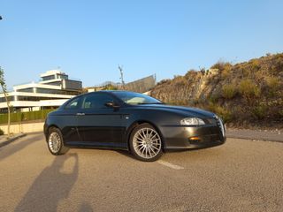 Alfa Romeo GT 2005