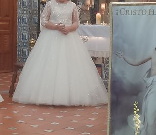 Vestido comunión niña con cola
