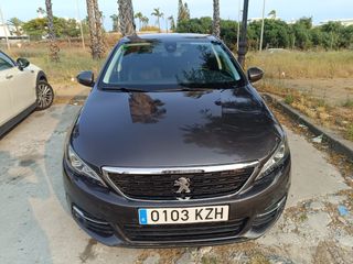 Peugeot 308 2019 gasolina 1.2 pegatina C nuevo