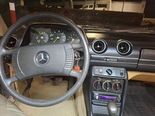 Mercedes-Benz 300d