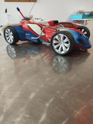 Coche teledirigido Spiderman