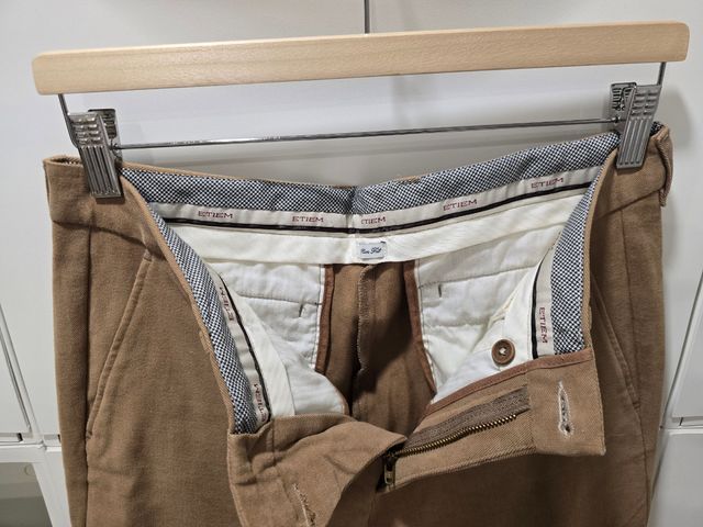 Pantalones vestir slim fit marrón