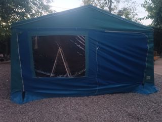 Se vende carro tienda