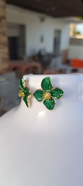 Pendientes flores verdes dorados