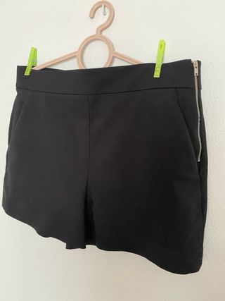 bermuda negra de zara talla XL