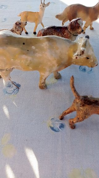 Animaletti vintage in composizione
