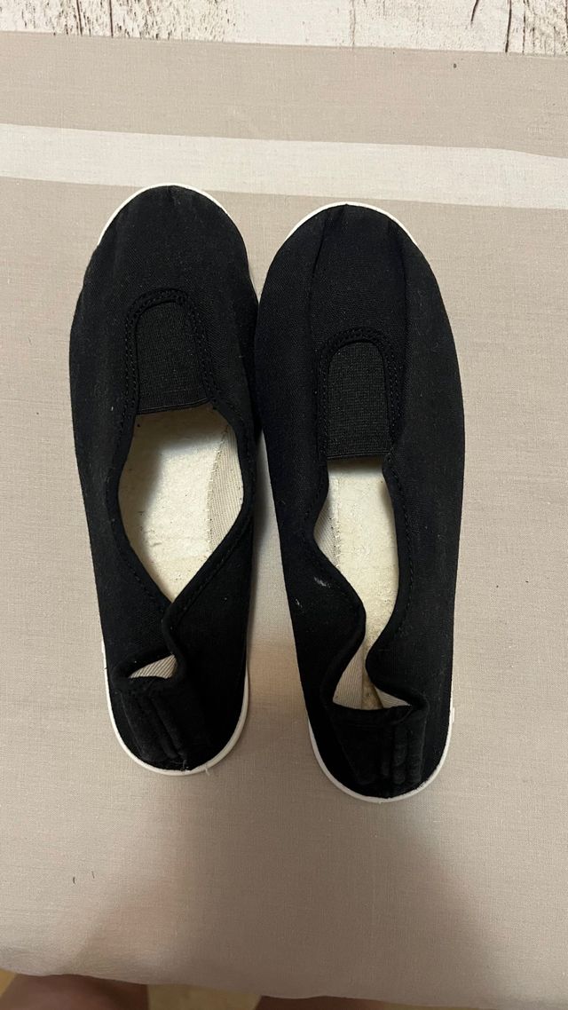 Zapatillas gimnasia  talla 33