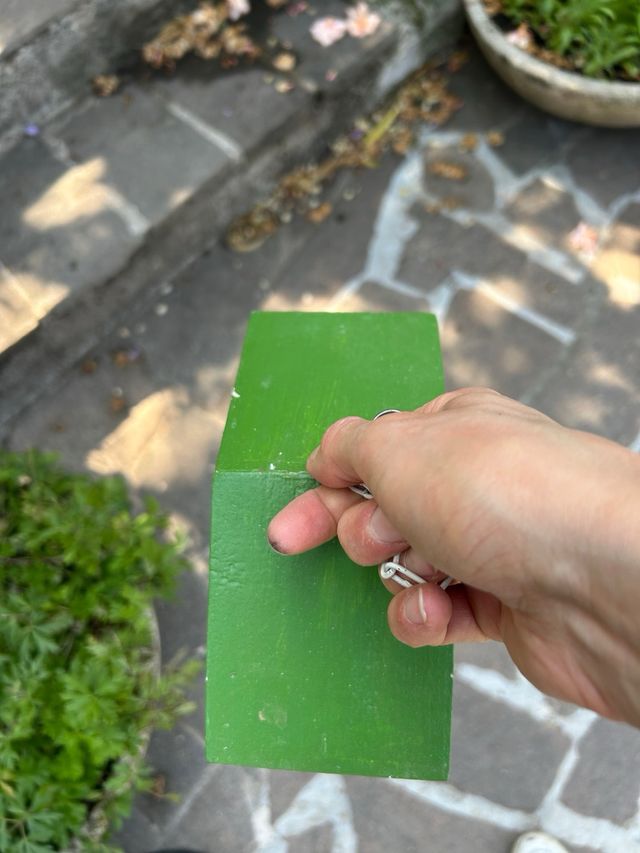 Casetta legno uccelli arancione-verde