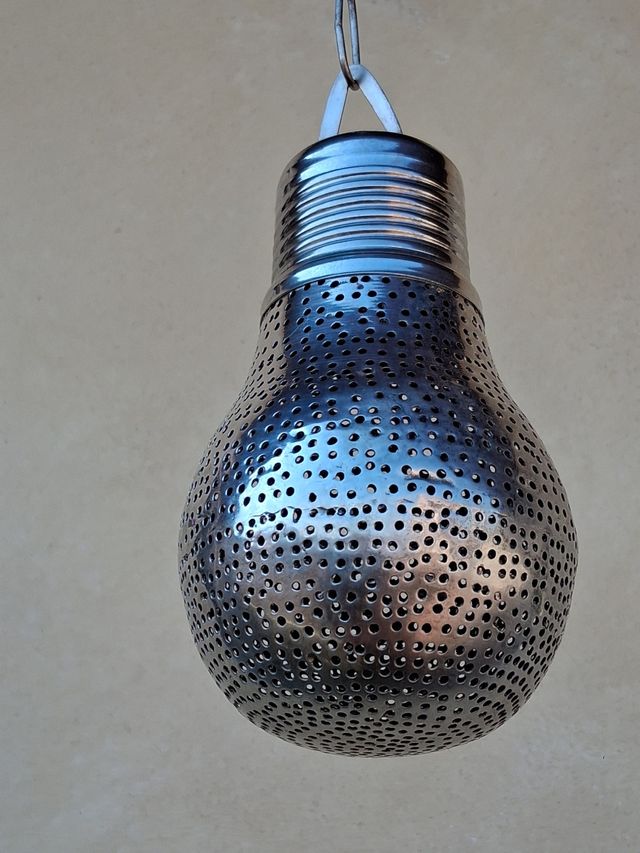 Lampada orientale in metallo