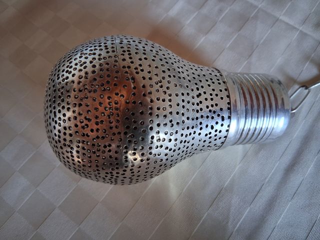 Lampada orientale in metallo