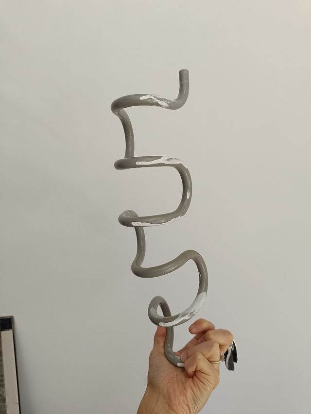 Cabide vintage cinza de metal