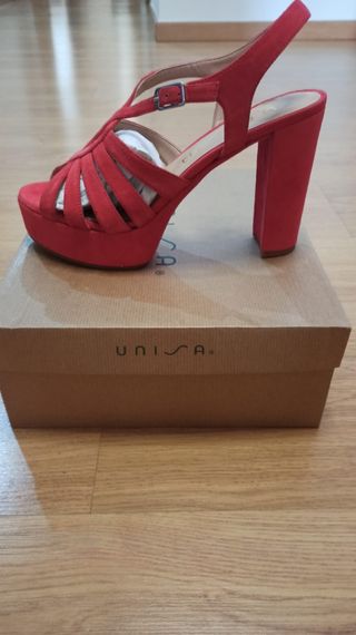 Sandalias Unisa rojas nº39