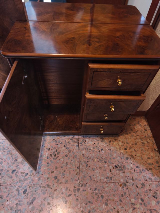 Mueble recibidor madera