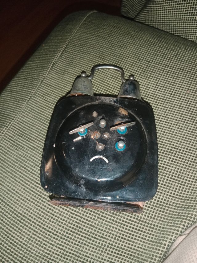 Reloj despertador antiguo