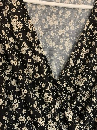 Mono corto de flores - Negro y blanco