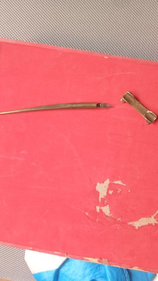 Pluma estilográfica antigua