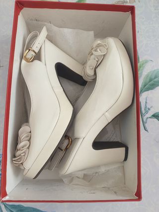 Sandali bianchi artigianali IT 38