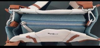 Bolso Pepe Jeans azul y blanco
