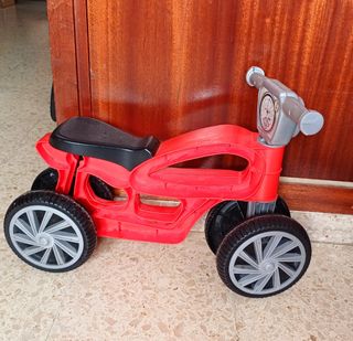Correpasillos moto roja niño