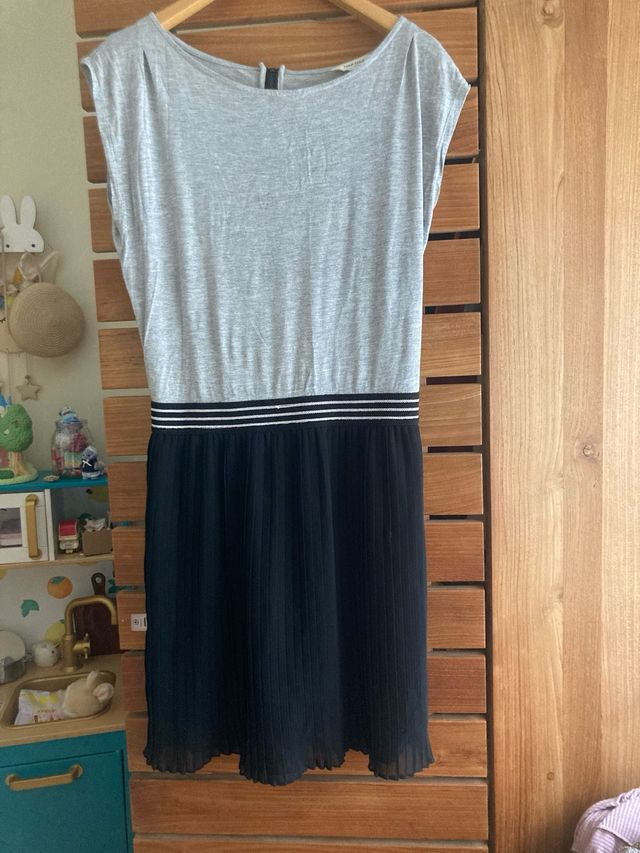 Vestido Naf Naf gris-negro M