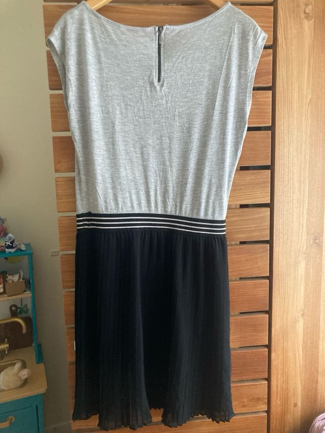 Vestido Naf Naf gris-negro M