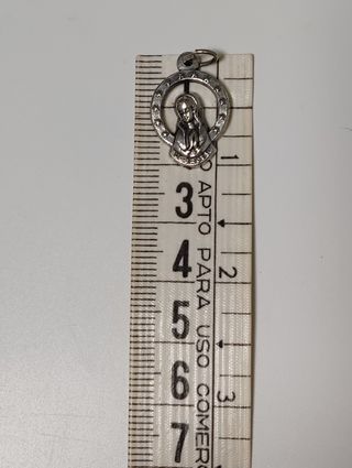 Medalla Virgen Lourdes plateada - vintage