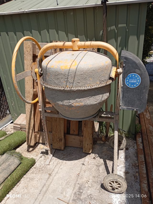 Alquiler Hormigonera 125L