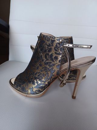Sandali eleganti oro-grigio, tacco alto