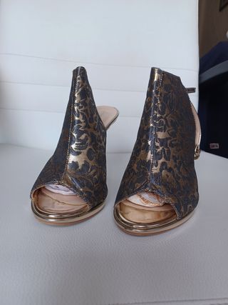 Sandali eleganti oro-grigio, tacco alto