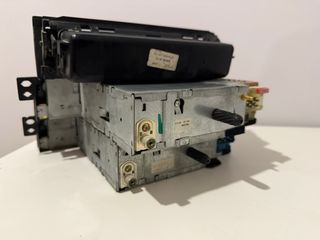 2 Radios BMW Business & Reverse
Guantera BMW E46
