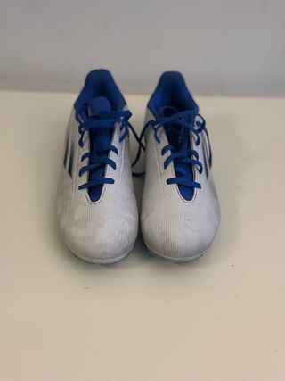 Chuteiras Adidas - Nº 36