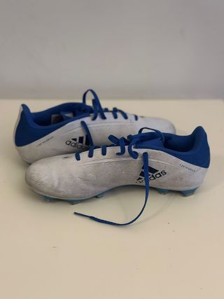 Chuteiras Adidas - Nº 36