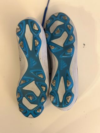 Chuteiras Adidas - Nº 36