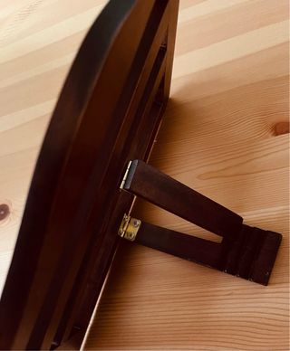 Atril de madera para libros