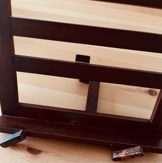 Atril de madera para libros