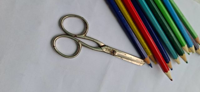 Tijeras antiguas infantiles,yo también fui a EGB.