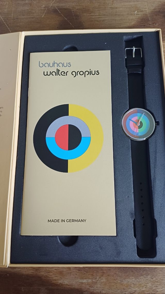Reloj Bauhaus Walter Gropius