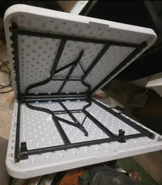 Mesa camping Wiltec plegable