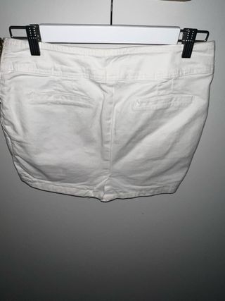 Minifalda blanca Bershka