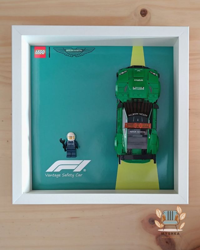 Lego 76925 Aston Martin Vantage Safety, Expositor.