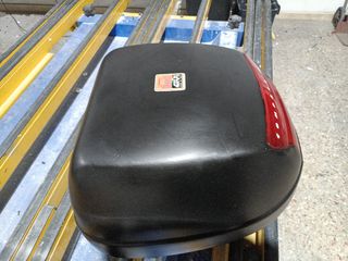 Baúl moto Givi E29 Compact