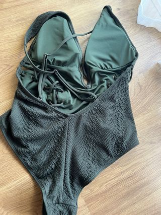 Bañador Hunkemöller verde oliva