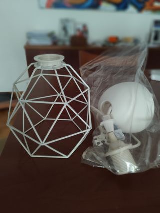 Lampara techo Ikea blanca