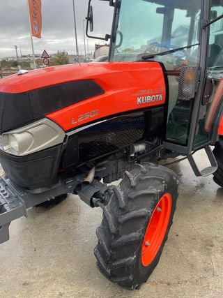 TRACTOR KUBOTA L2501 - ¡Ocasión!