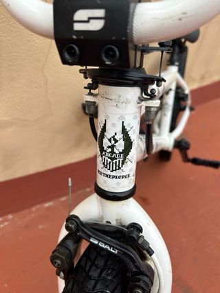 Bicicleta BMX blanca Recoger personalmente