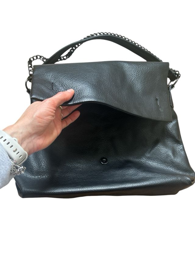 Borsa nera a tracolla