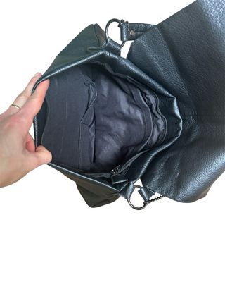 Borsa nera a tracolla