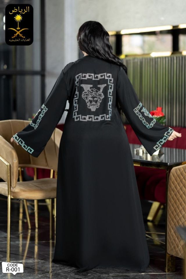 Abaya Crepe Egipto negra c/pedreria