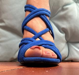 Sandalias tacón Zara azules, talla 36