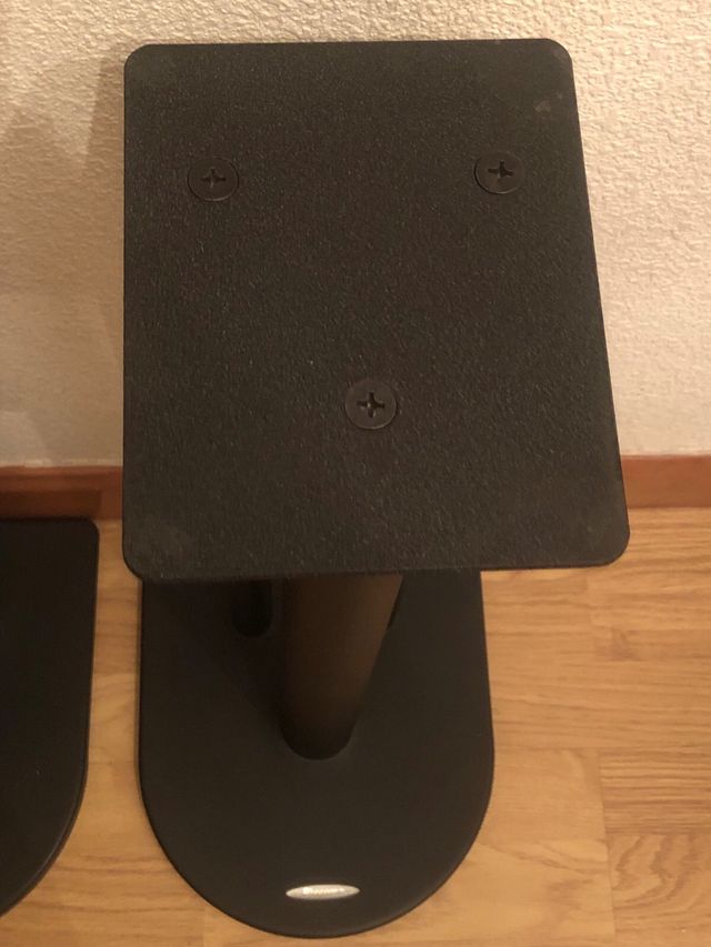 Soportes Atacama altavoces